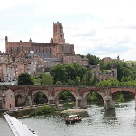 게스트하우스 Le Pigeonnier De Lacalm