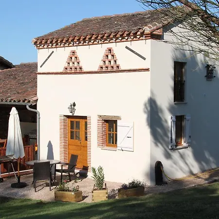 게스트하우스 Le Pigeonnier De Lacalm